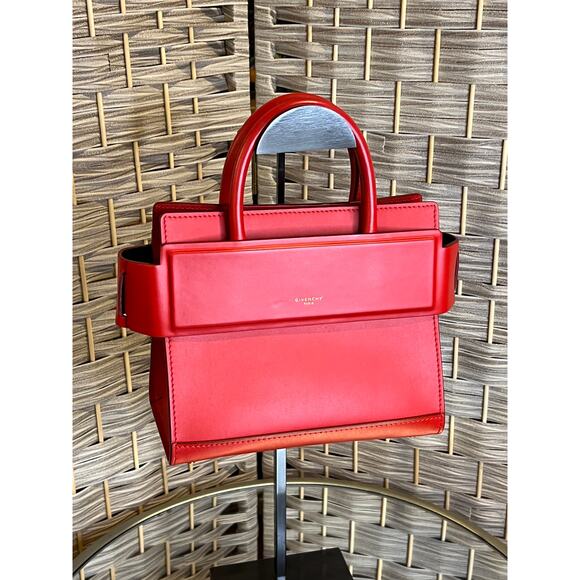 Givenchy Horizon Tote - Picture 1 of 14